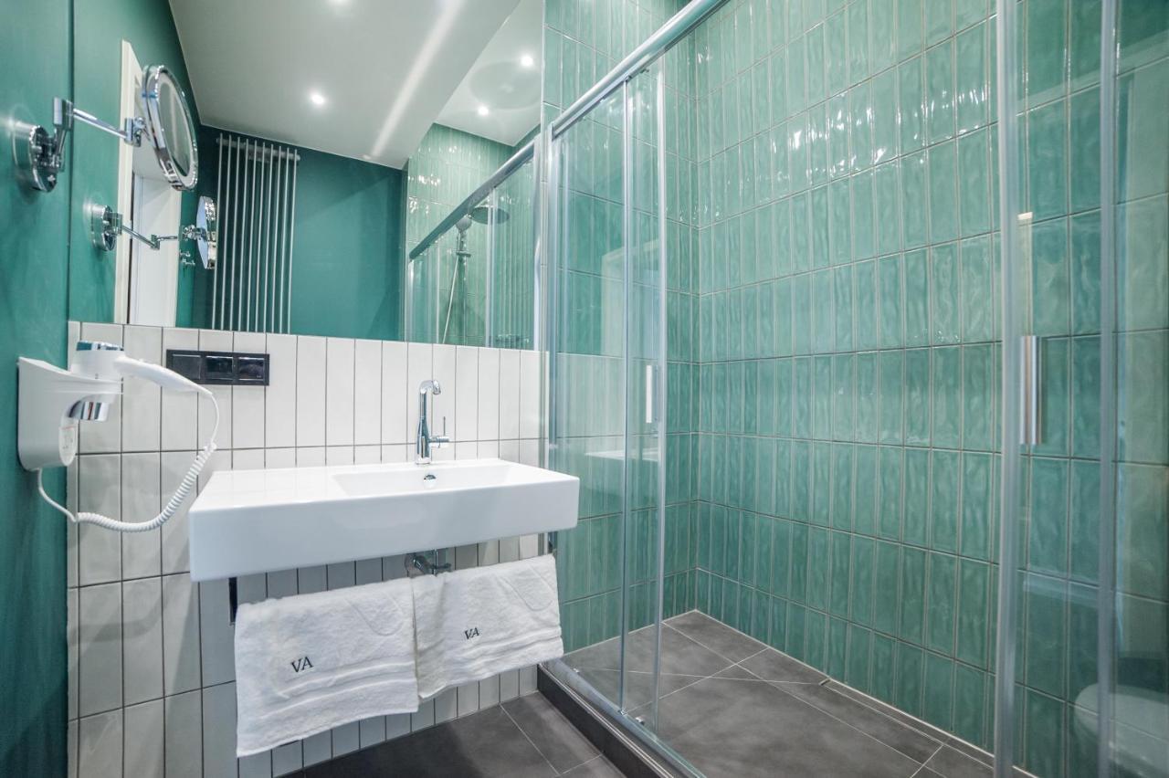 Vinfort Aparthotel Краков Экстерьер фото